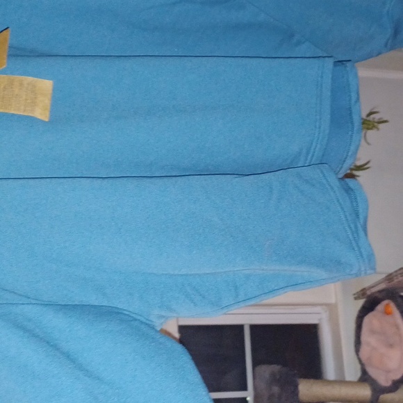 NWT- North Face Womens- Hi-Low LS Crewneck- 2X- Kinda Cropped/Boxy Fit/Oversized - Picture 9 of 10